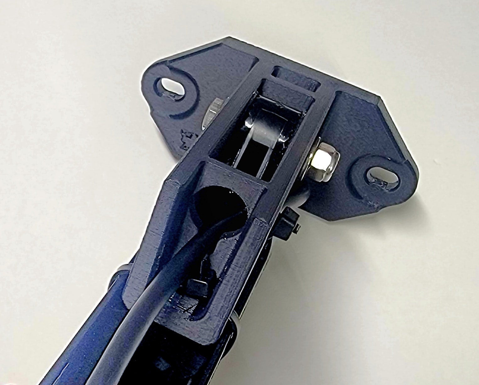 パーツ yakko Lowrance TripleShot Tight Tuck Transducer Quick Mount for Old Town