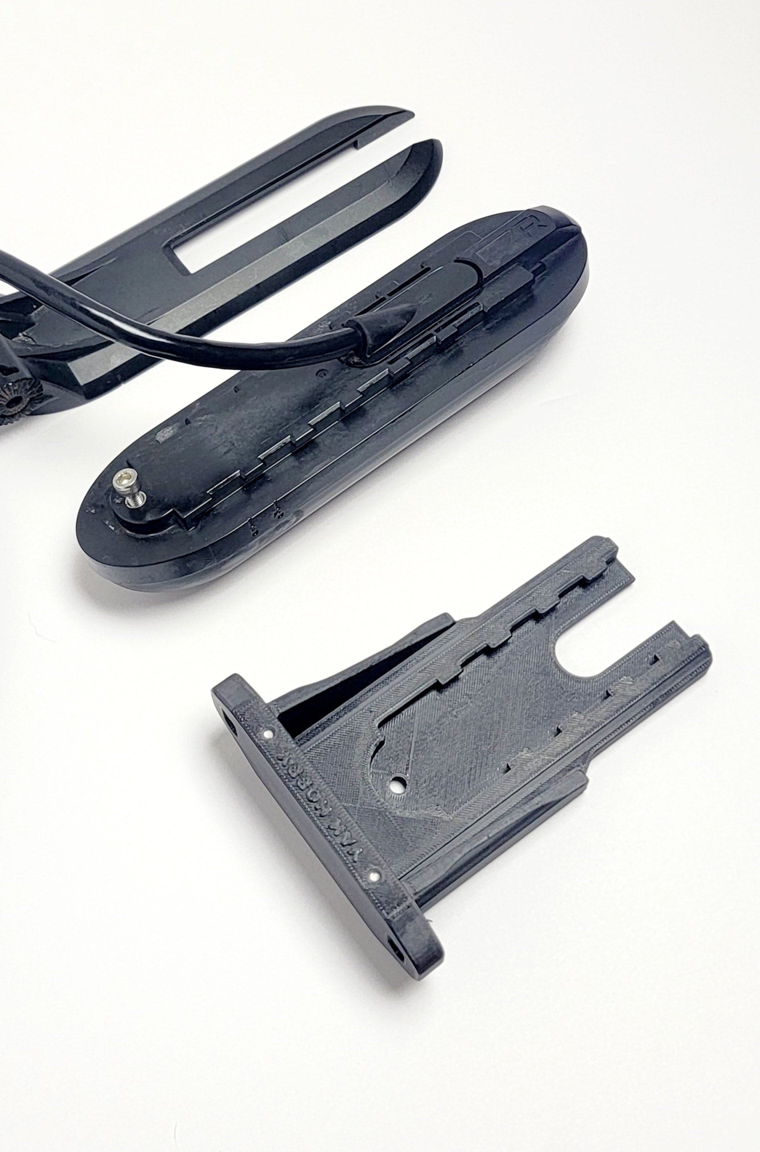 Raymarine Hypervision HV100 transducer Mount for Old Town Sportsman